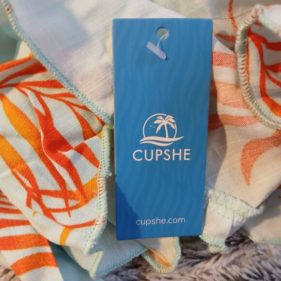 Cupshe Women's Flutter Sleeve Tropical Print Romper SZ M NWT - Picture 9 of 13